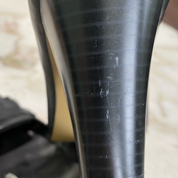 Isaac Mizrahi Black Heels - Size 6 1/2 - Picture 6 of 7